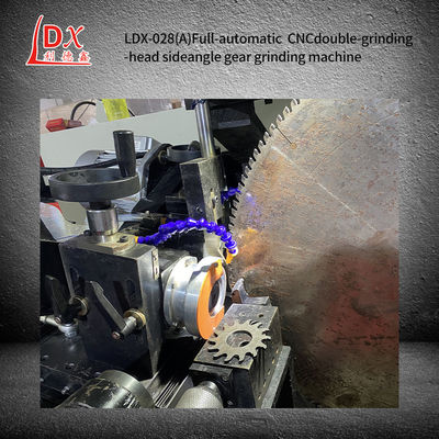 LDX-028A เครื่องบดด้านข้าง CNC ครบครัน หัวบดคู่ Carbide Saw Blade